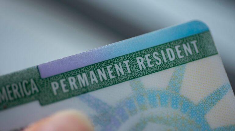 Avoiding Common Mistakes in Your Canadian Permanent Residency (PR) Application